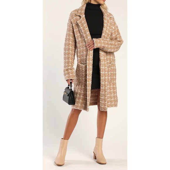 Lulus Sweaters - NWT Lulus Size Medium Cozy Conditions Tan White Knit Plaid Coatigan Pockets